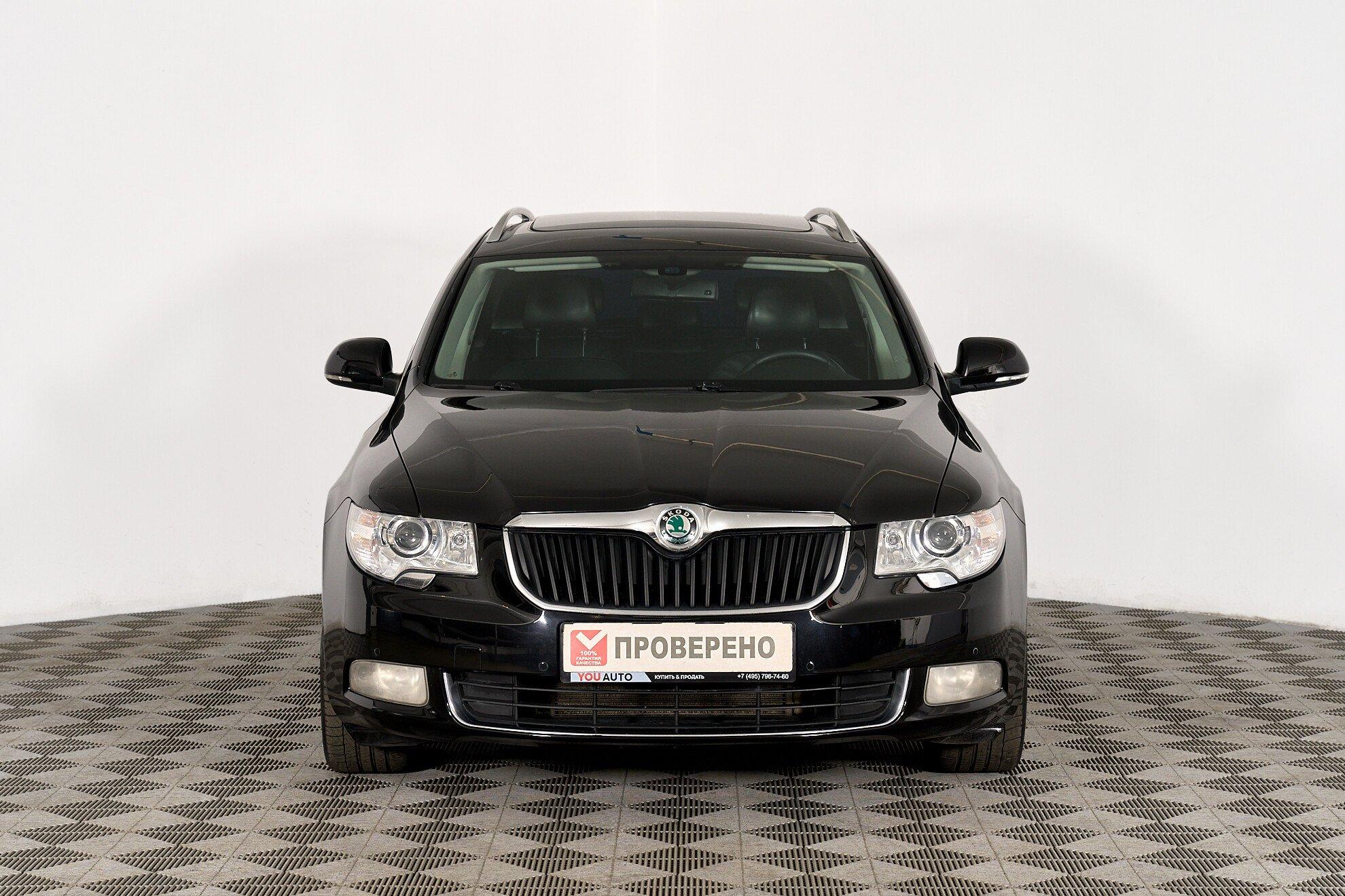 Skoda Superb 2011, черный