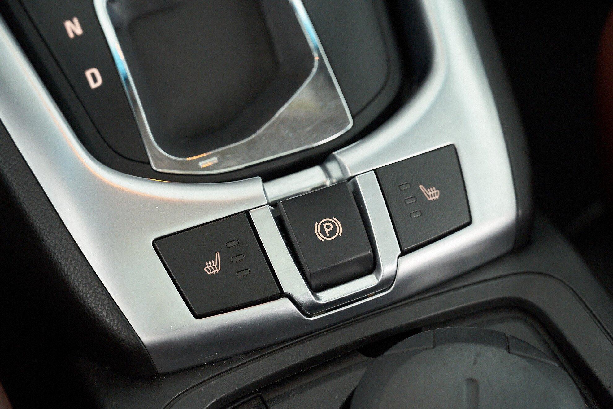 Opel Antara 2013, черный
