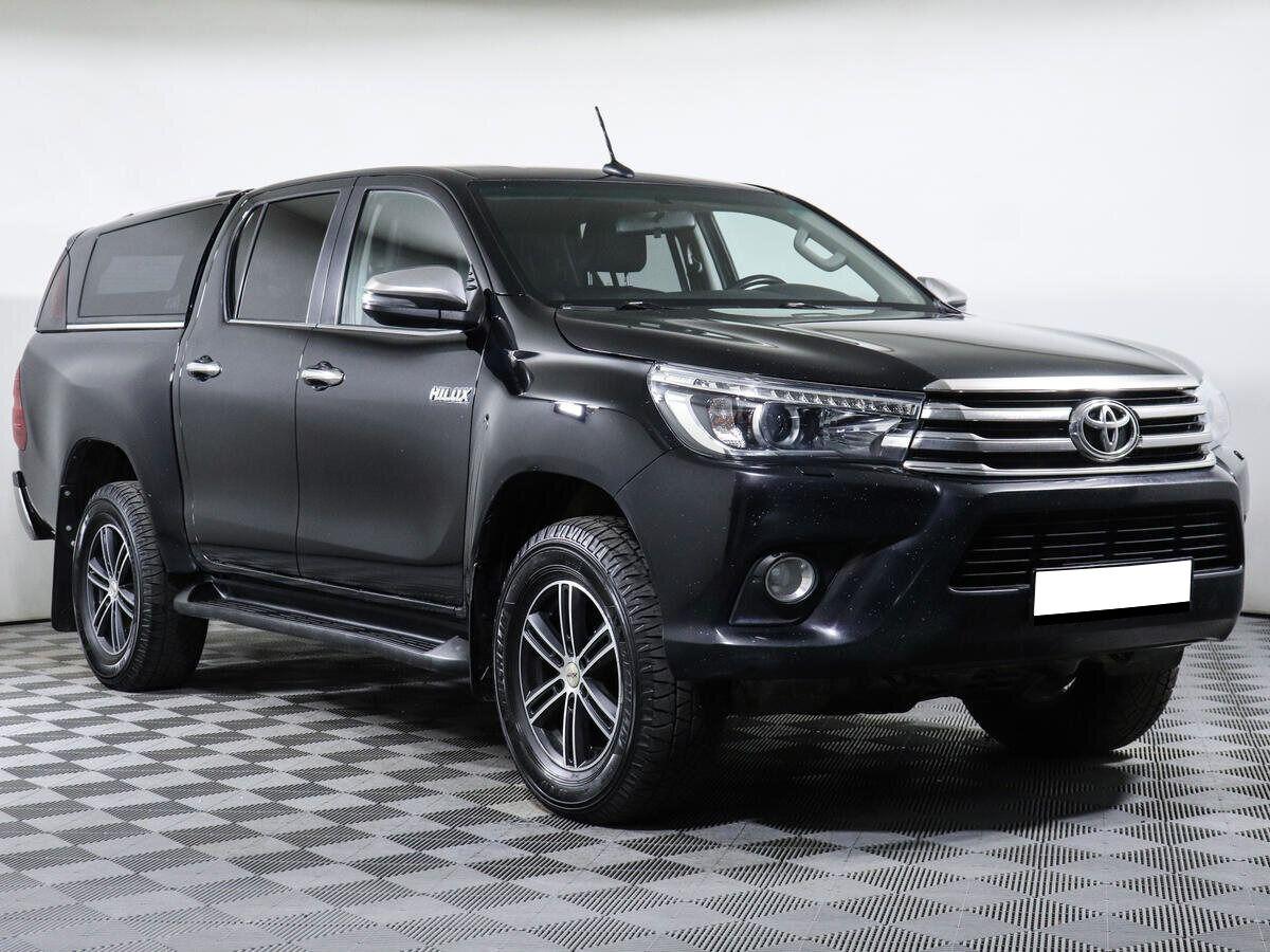 Toyota Hilux 2017, черный