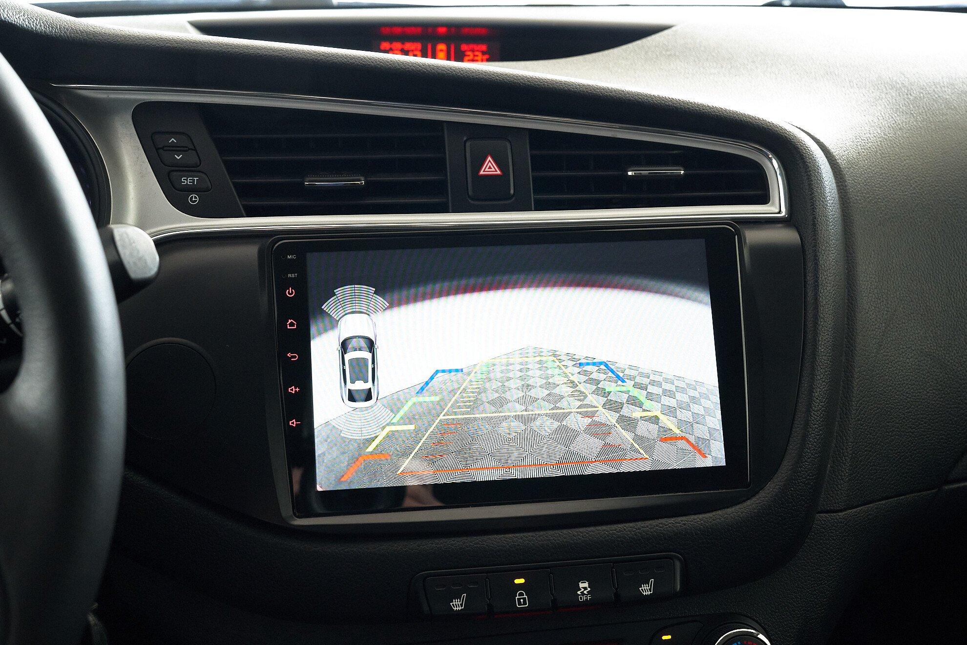 Kia Ceed 2018, красный