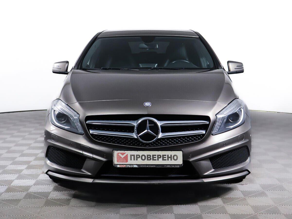 Mercedes-Benz A-Класс 2015, серебряный