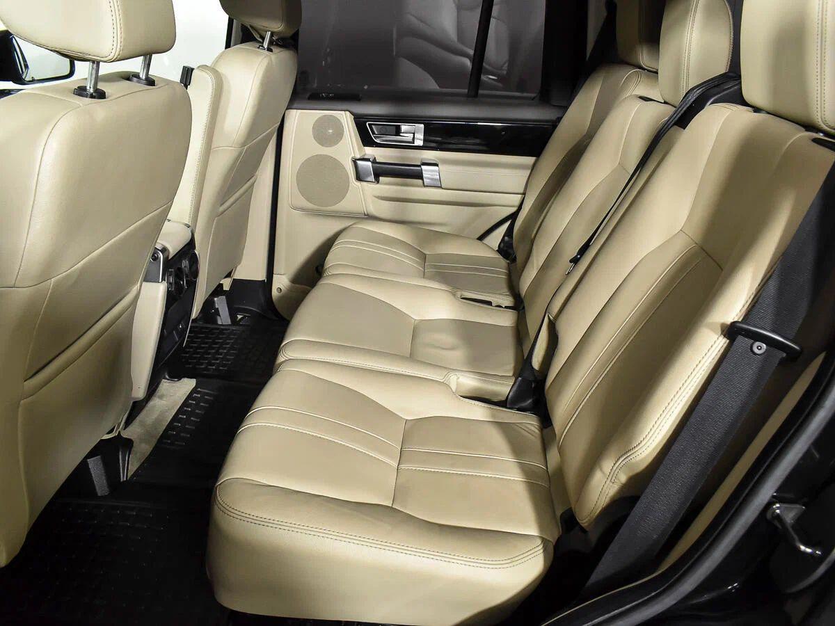 Land Rover Discovery 2011, черный