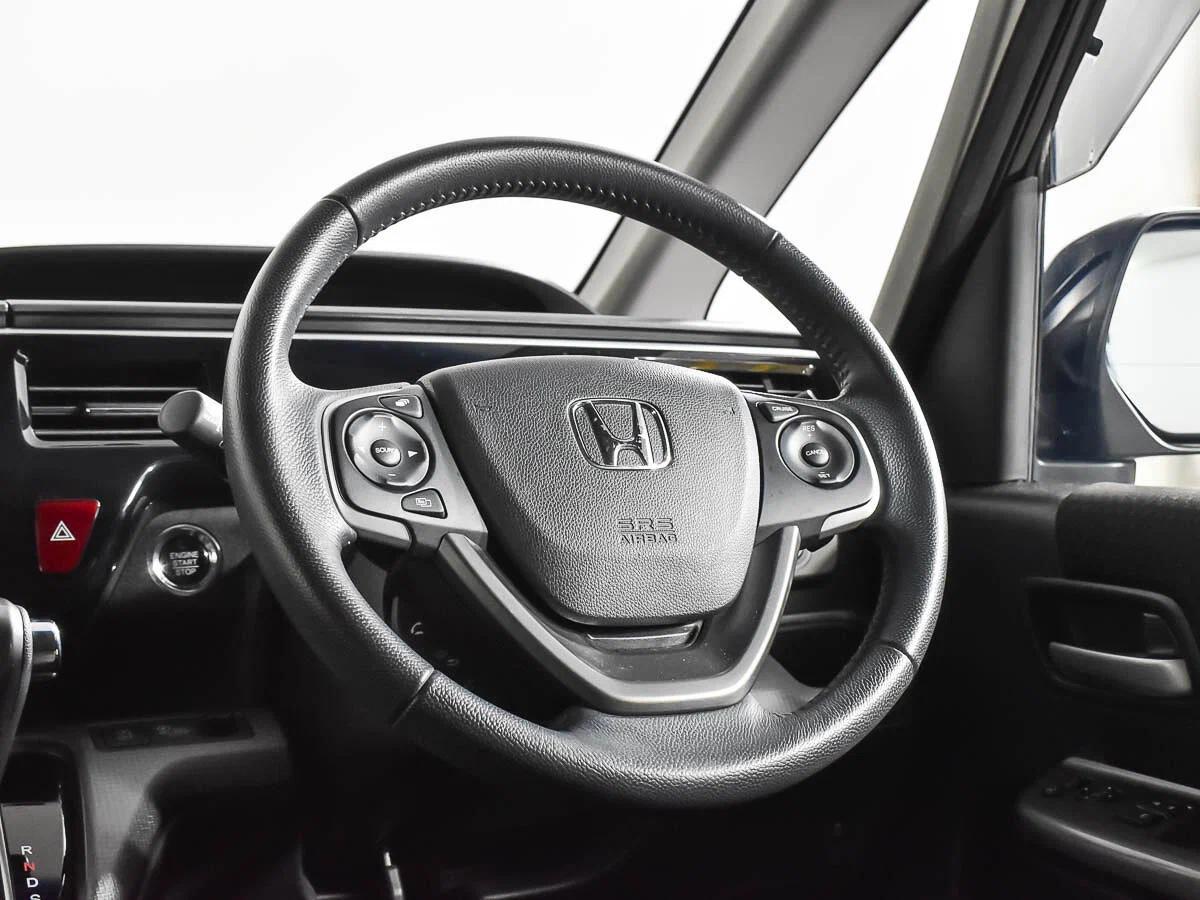 Honda Stepwgn 2018, черный