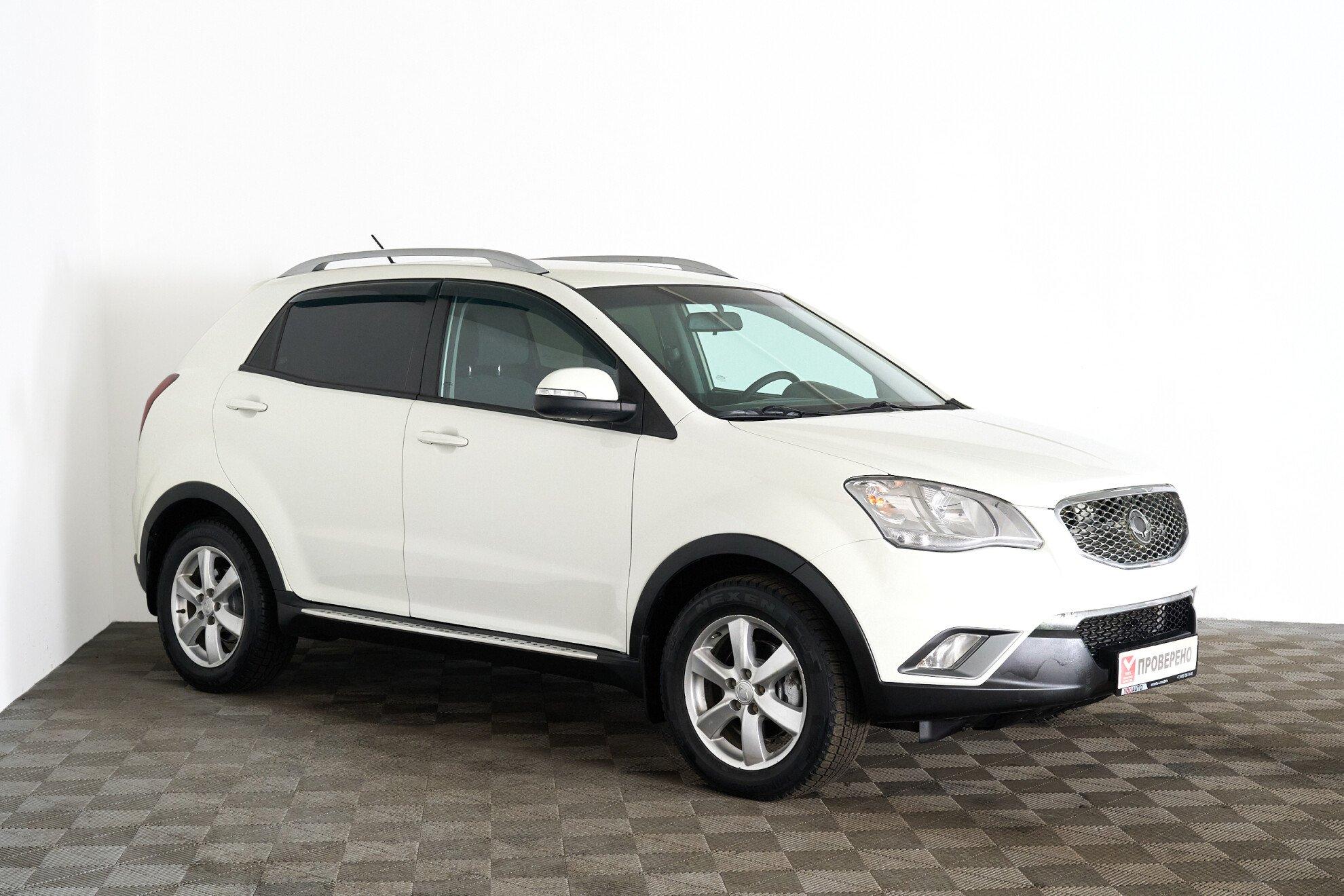 SsangYong Actyon 2012, белый