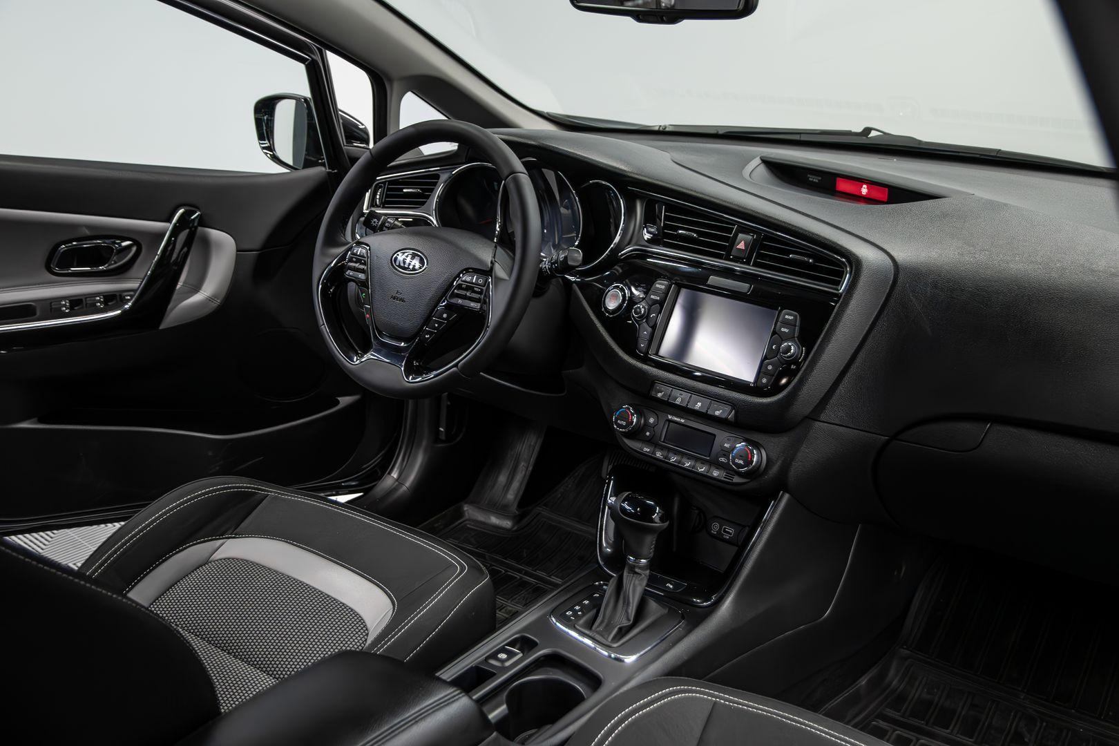 Kia Ceed 2017, серый