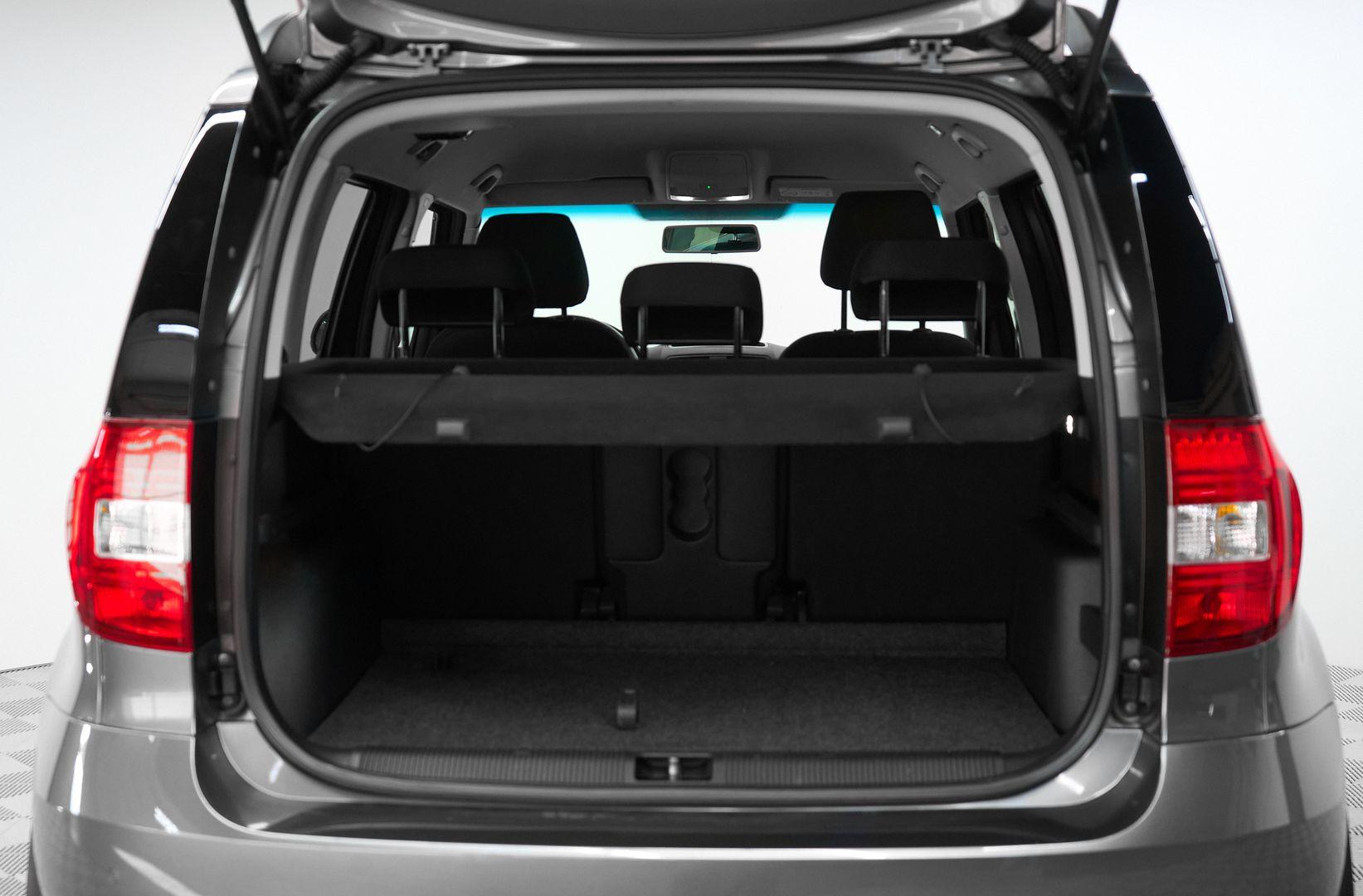 Skoda Yeti 2017, серый