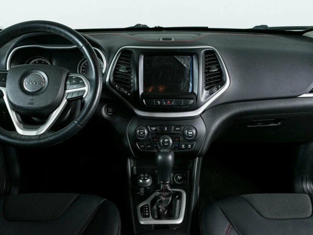 Jeep Cherokee 2017, серый