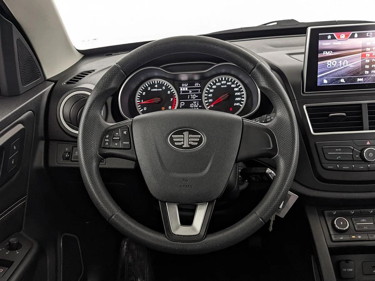 FAW Besturn X40 2023, белый