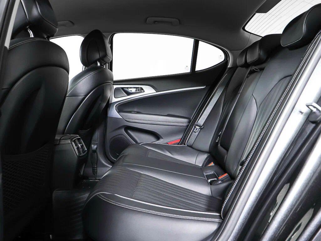 Genesis G70 2020, серый