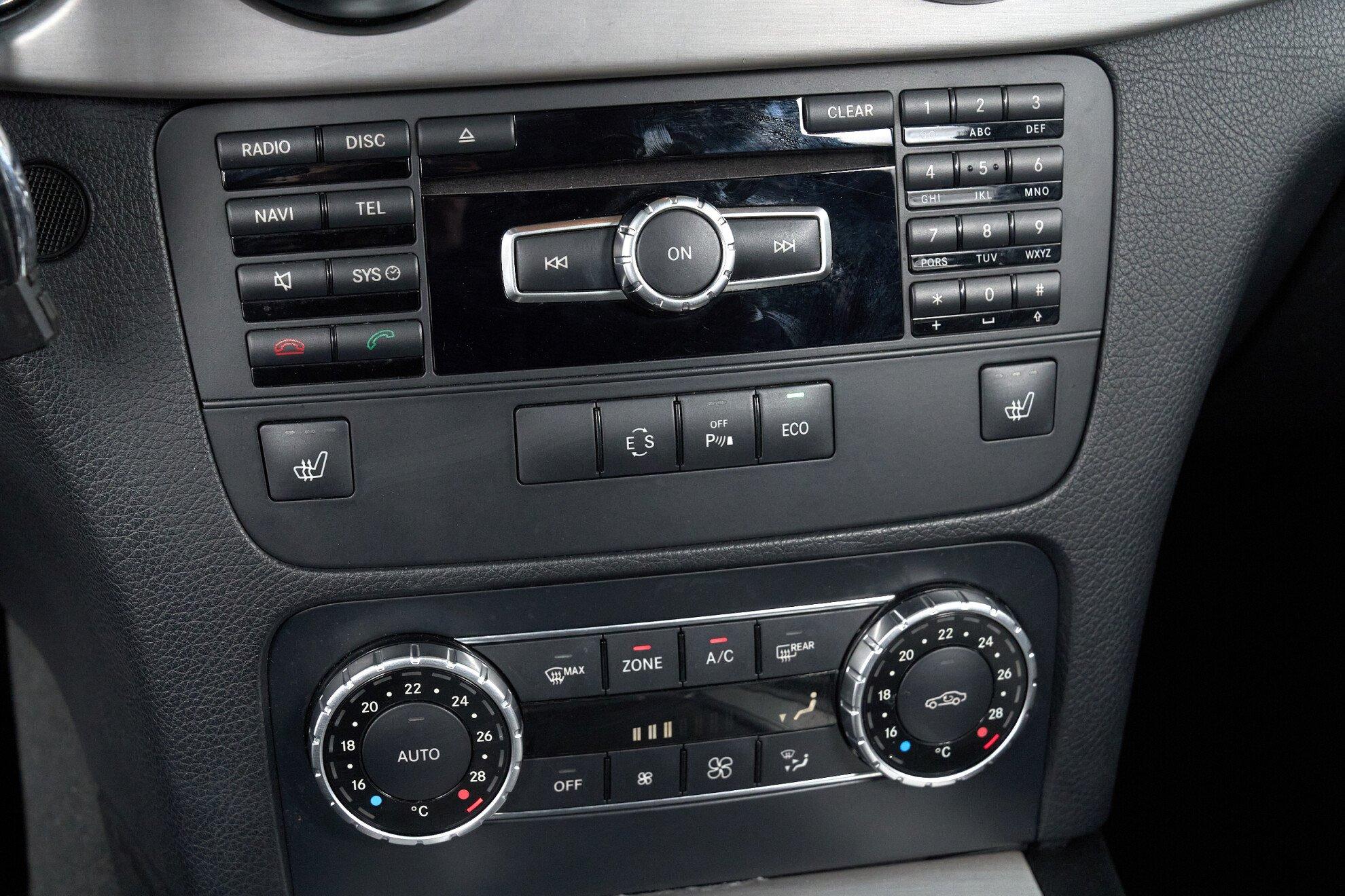Mercedes-Benz GLK-Класс 2014, коричневый