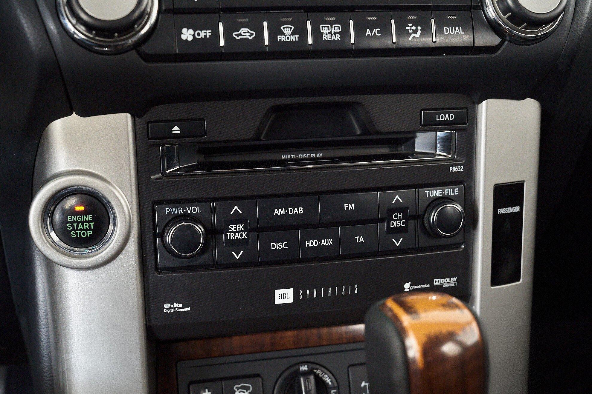 Toyota Land Cruiser Prado 2011, серый