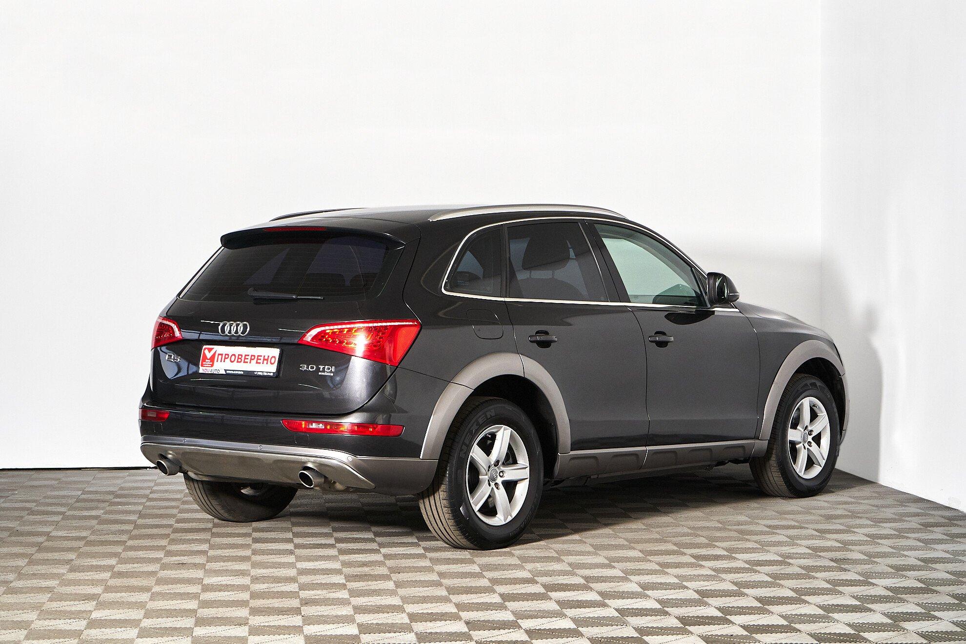 Audi Q5 2009, черный