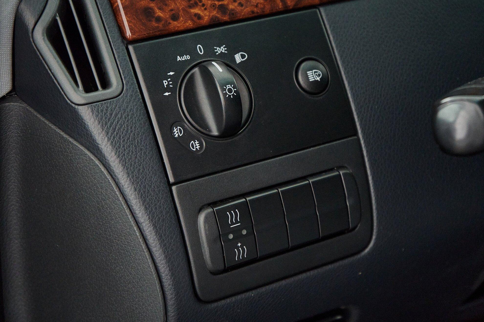 Mercedes-Benz Viano 2012, серый