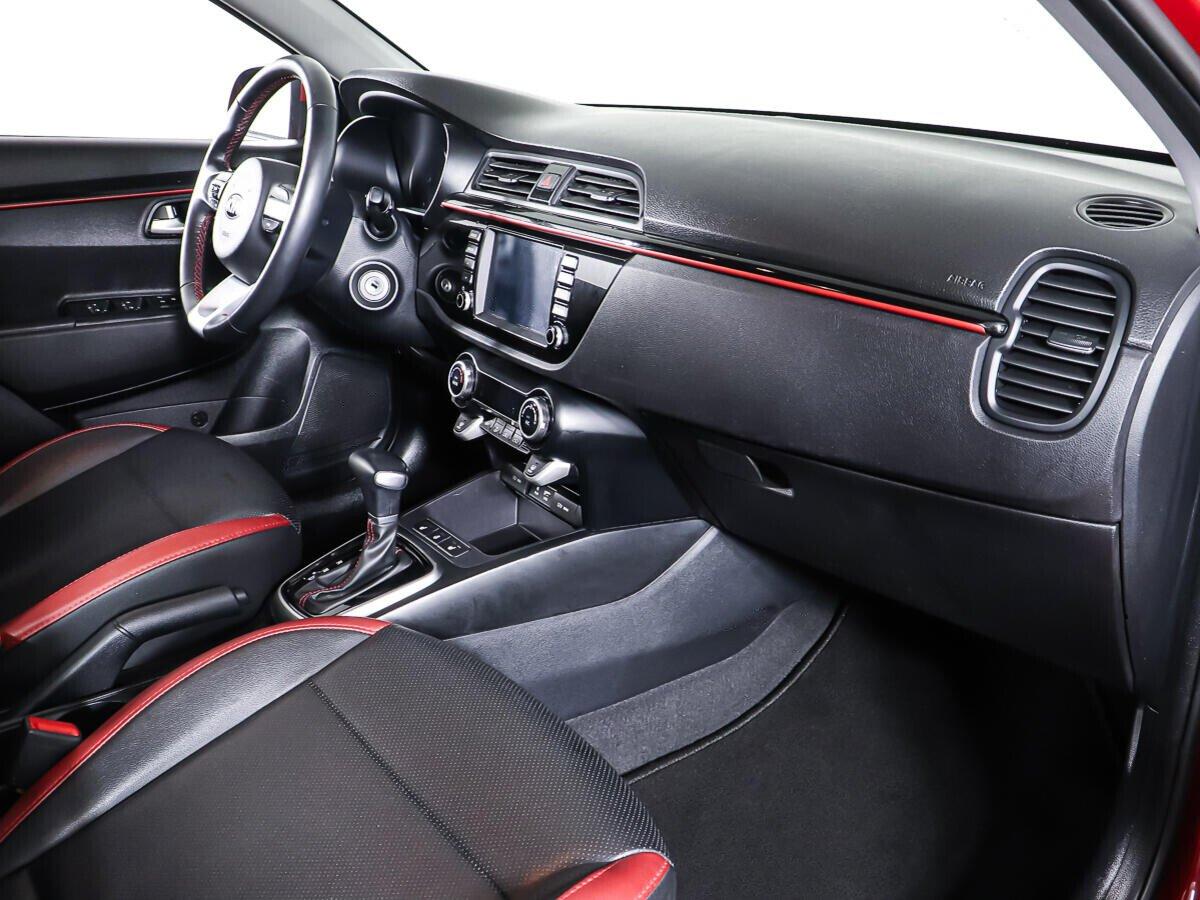 Kia Rio 2020, красный