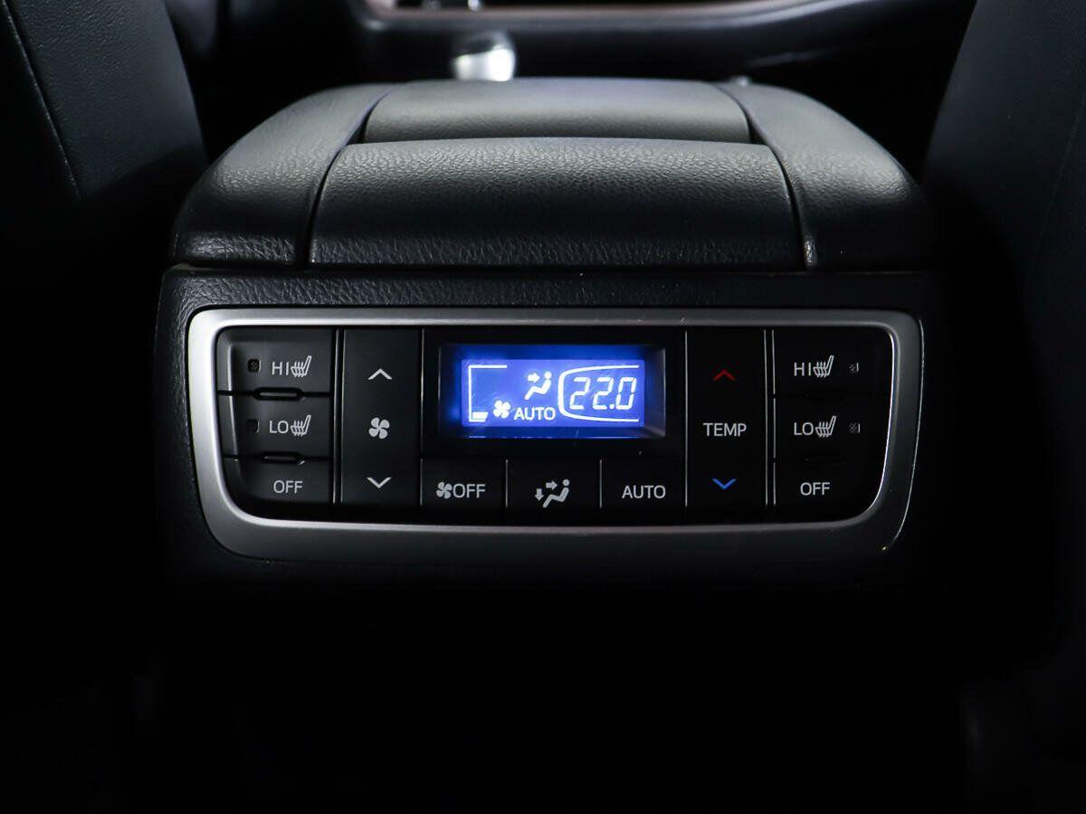 Toyota Highlander 2015, черный