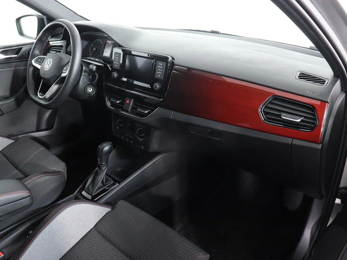 Volkswagen Polo 2021, серебряный