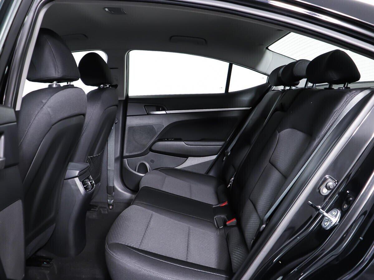 Hyundai Elantra 2020, черный