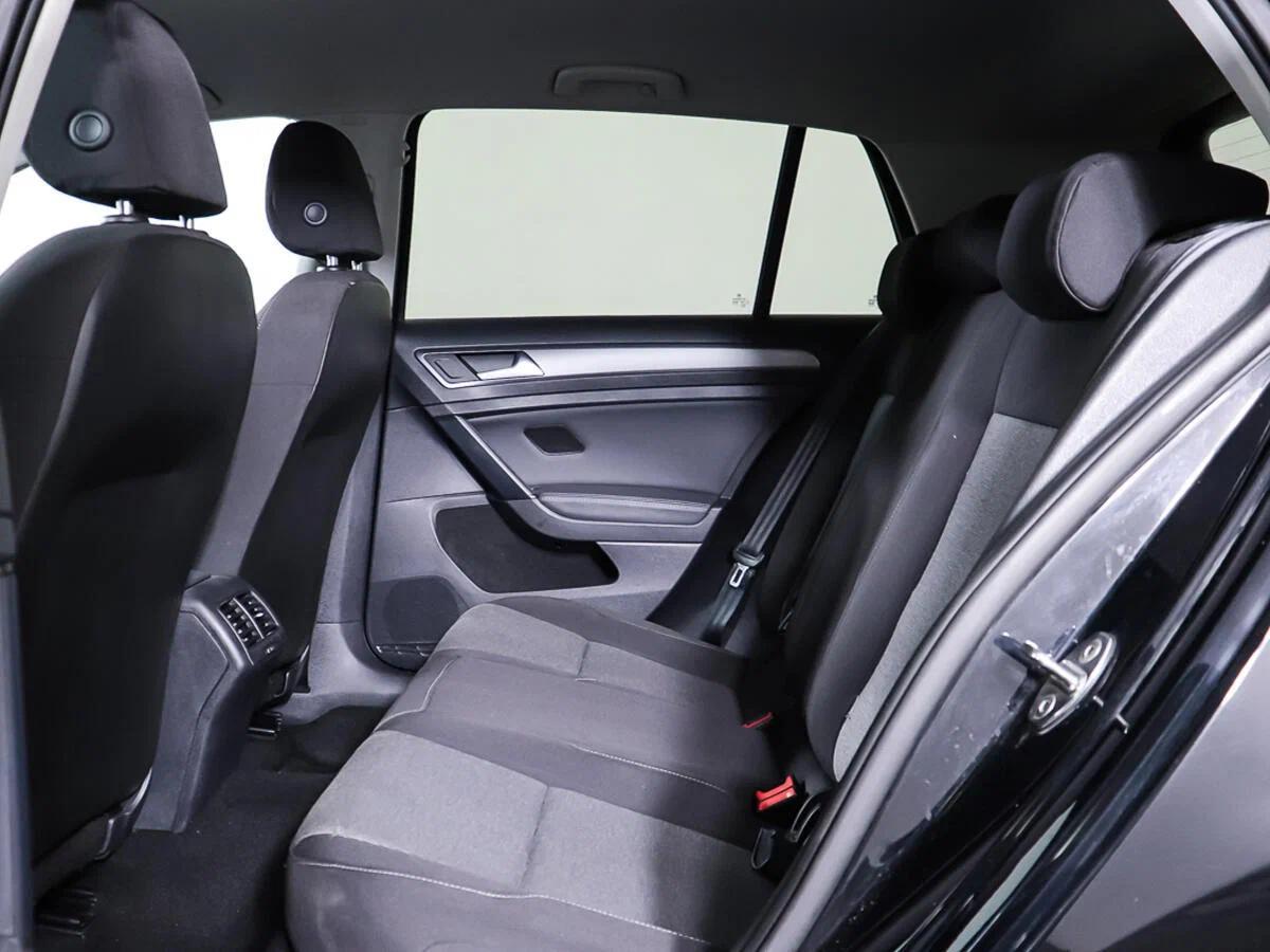 Volkswagen Golf 2014, черный