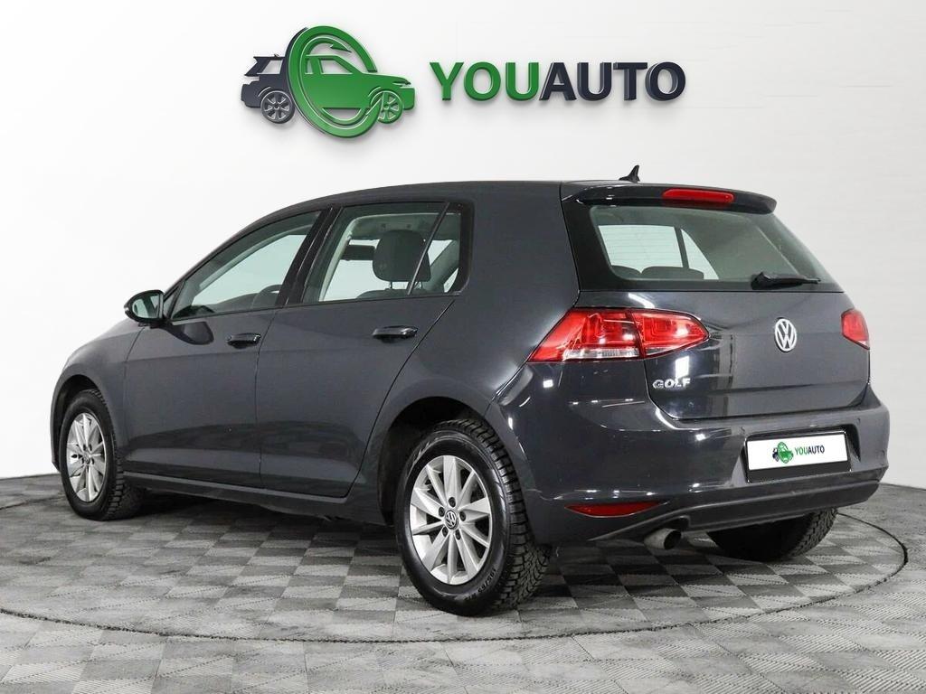 Volkswagen Golf 2013, серый