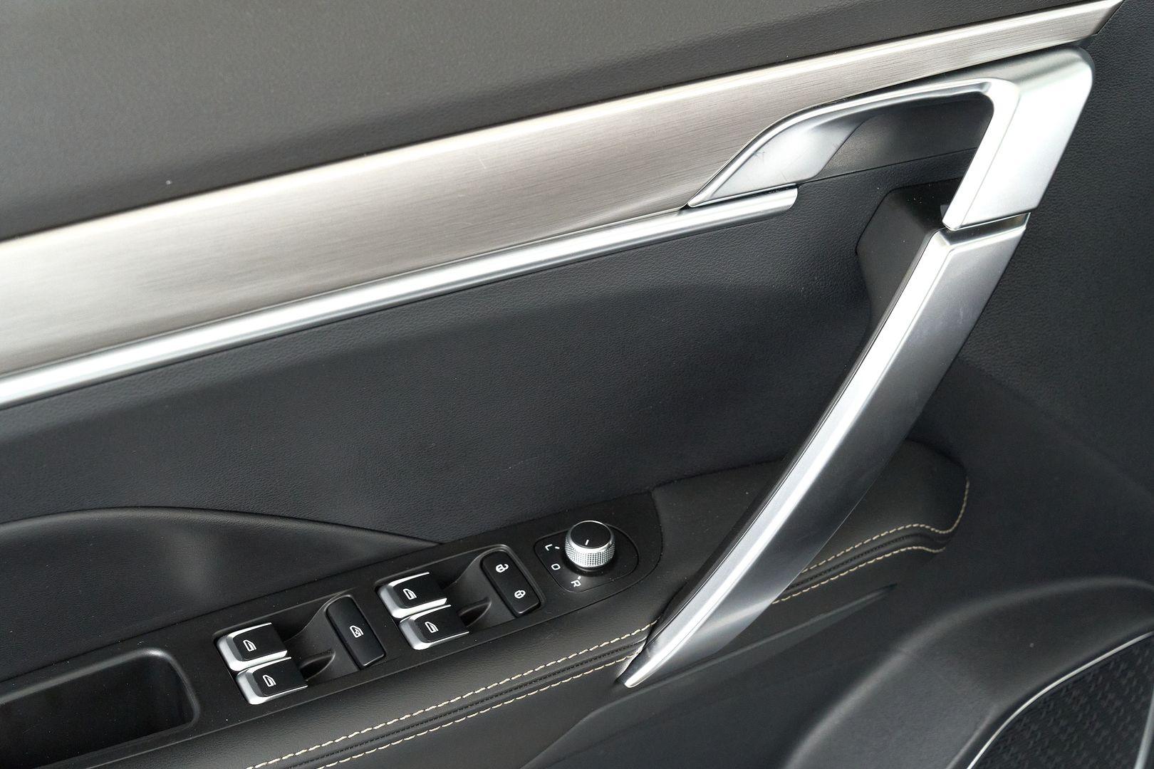 Geely Coolray 2020, белый