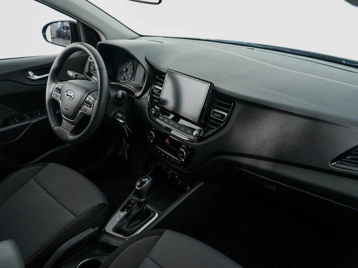 Hyundai Solaris 2022, черный