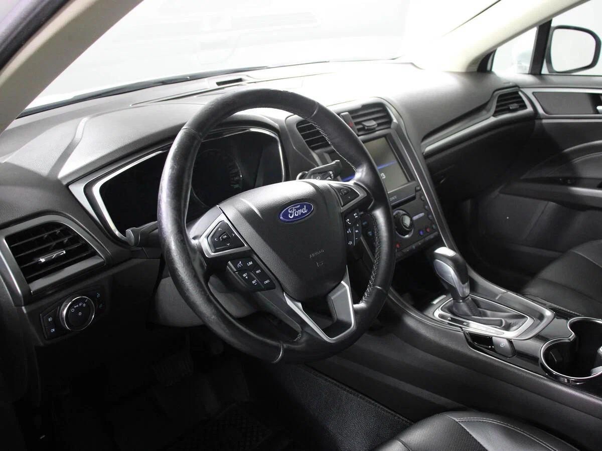 Ford Mondeo 2015, белый
