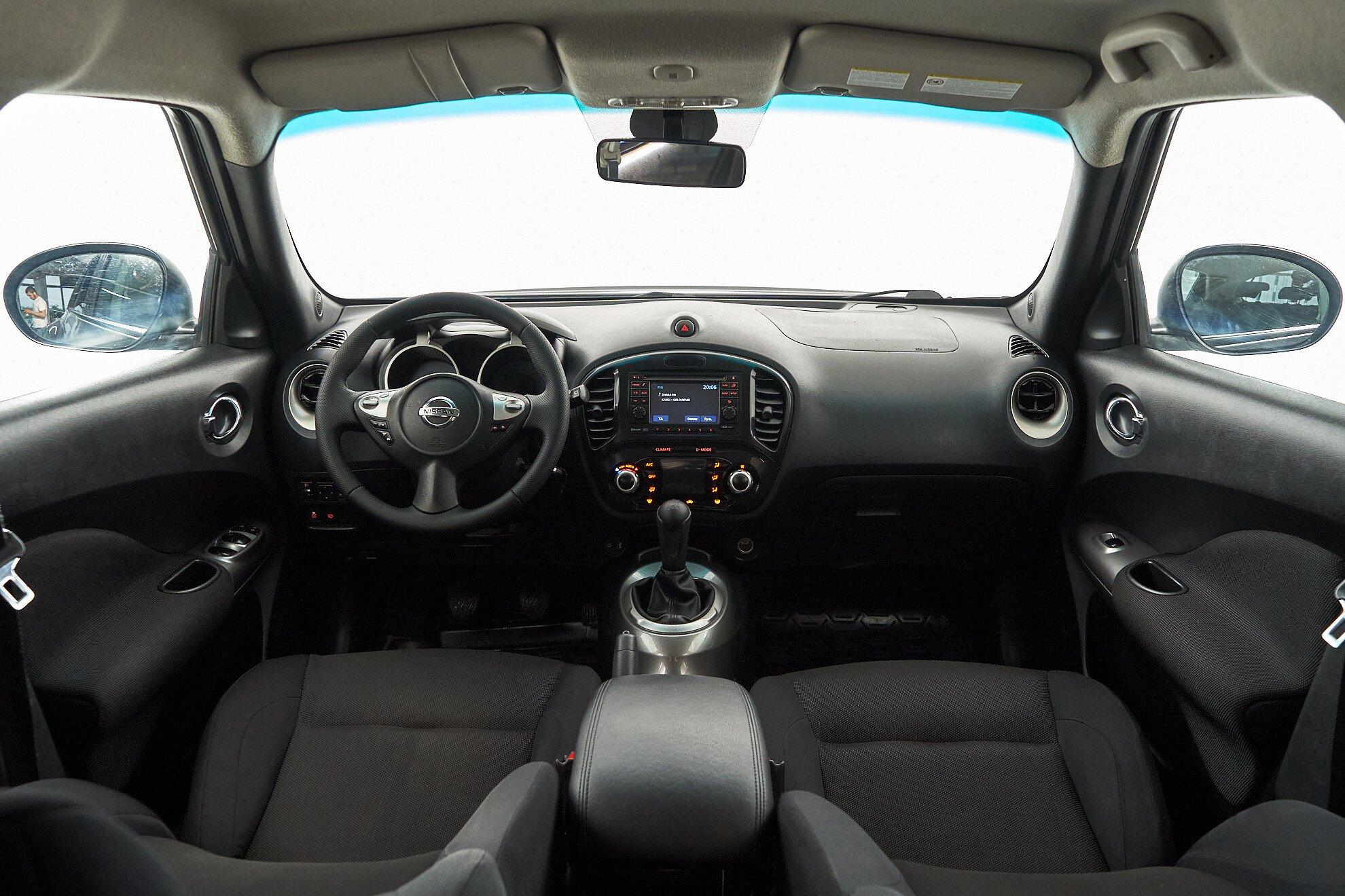 Nissan Juke 2013, серый