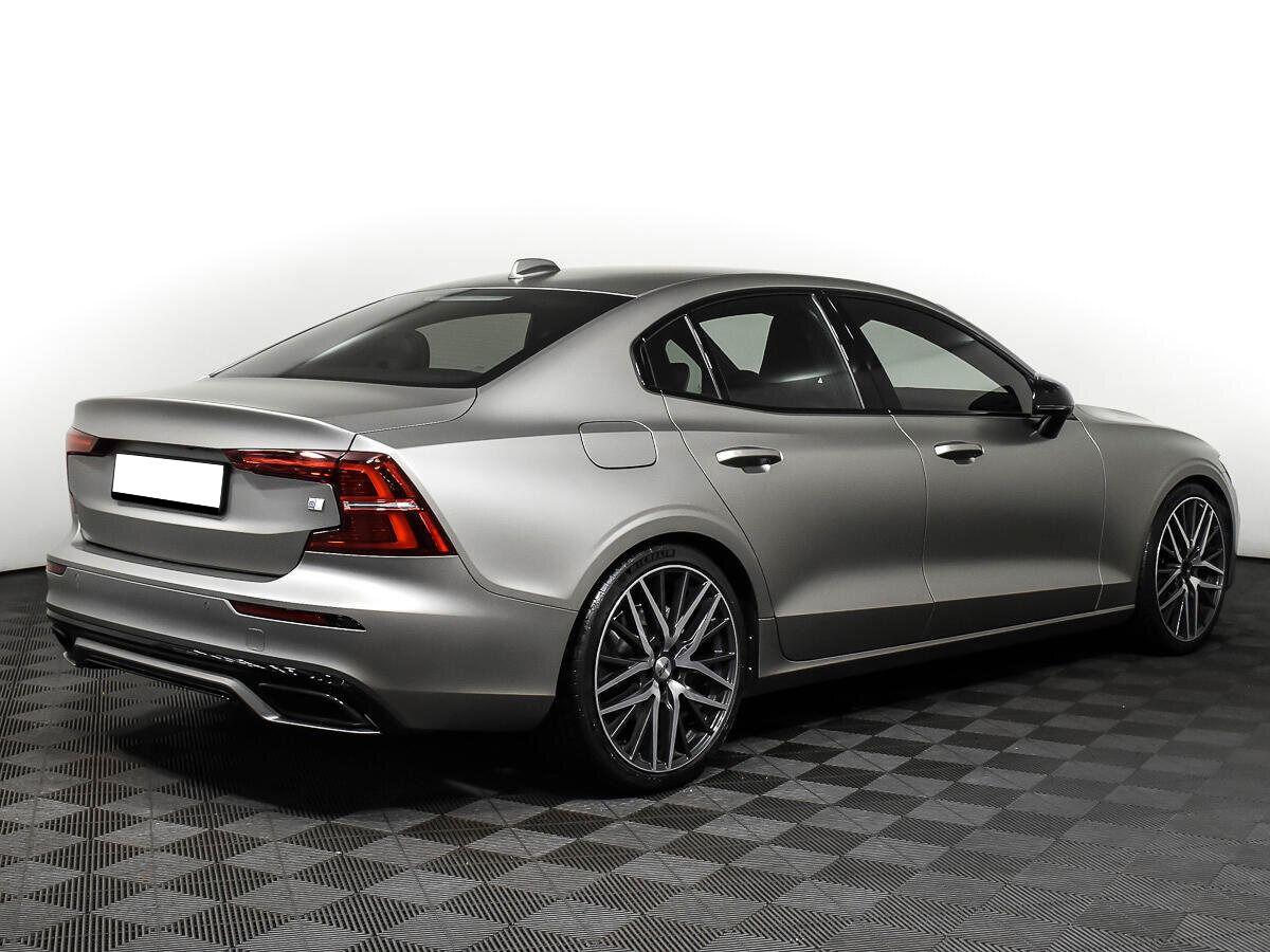 Volvo S60 2023, серый