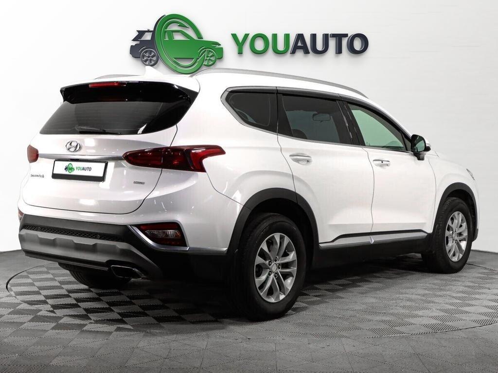 Hyundai Santa Fe 2018, белый