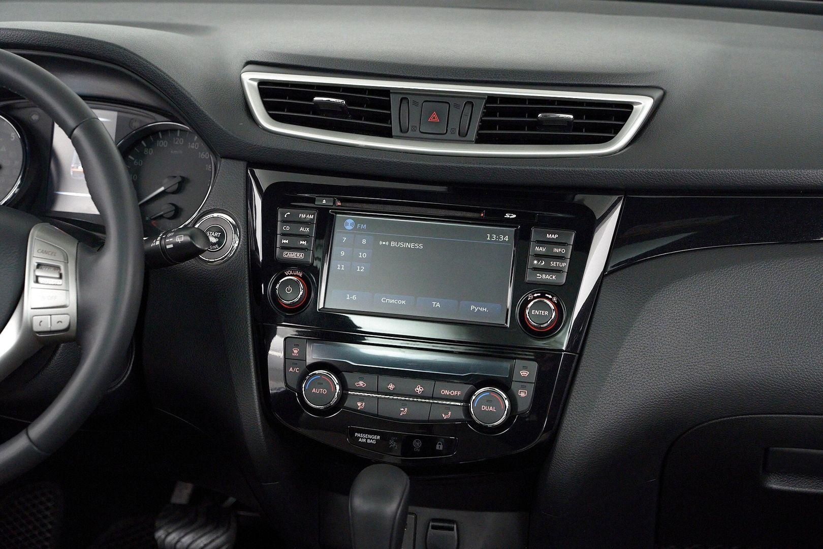 Nissan Qashqai 2017, черный