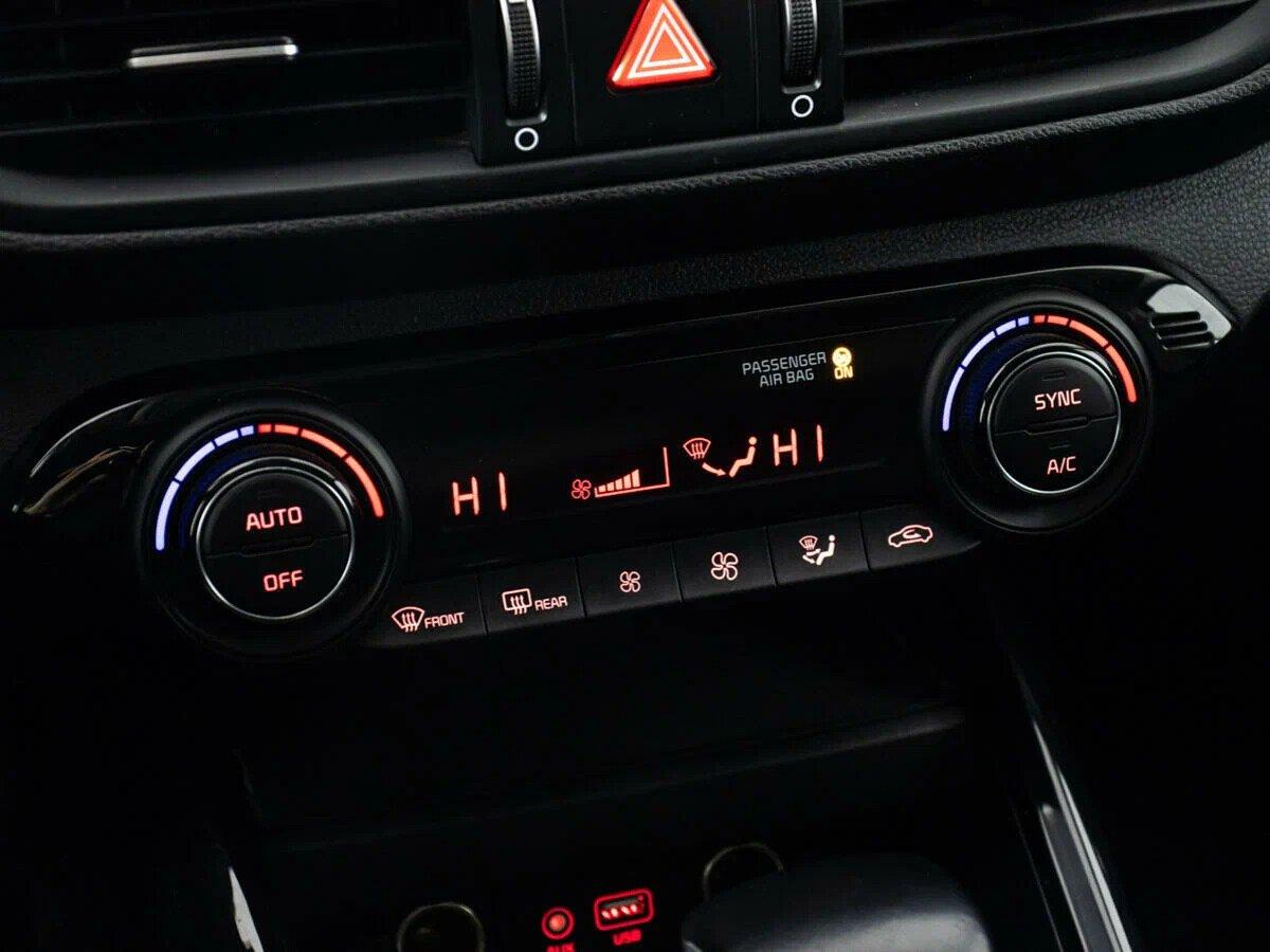 Kia Cerato 2021, серый