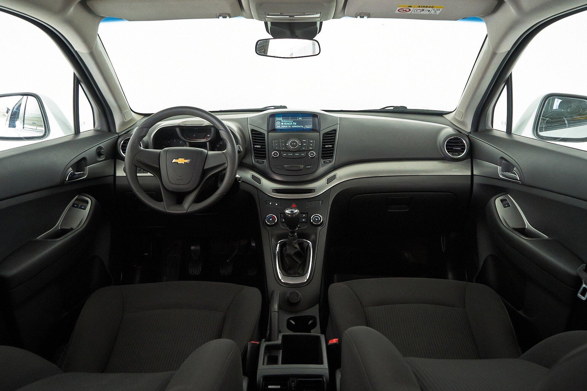 Chevrolet Orlando 2014, белый