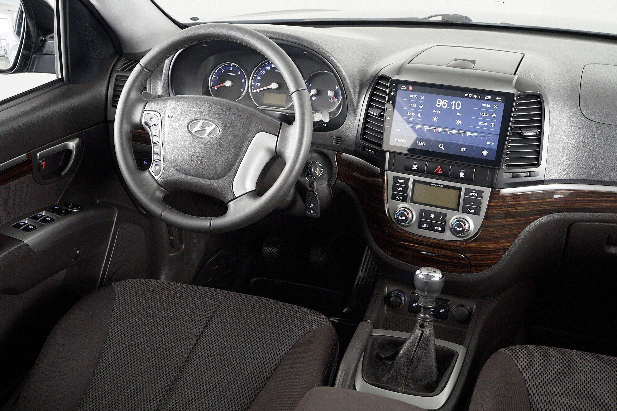 Hyundai Santa Fe 2011, черный
