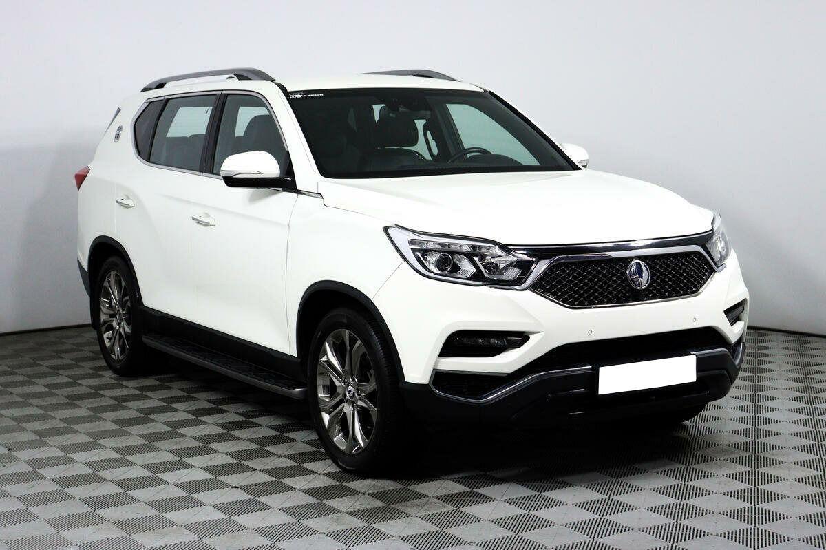 SsangYong Rexton 2019, белый