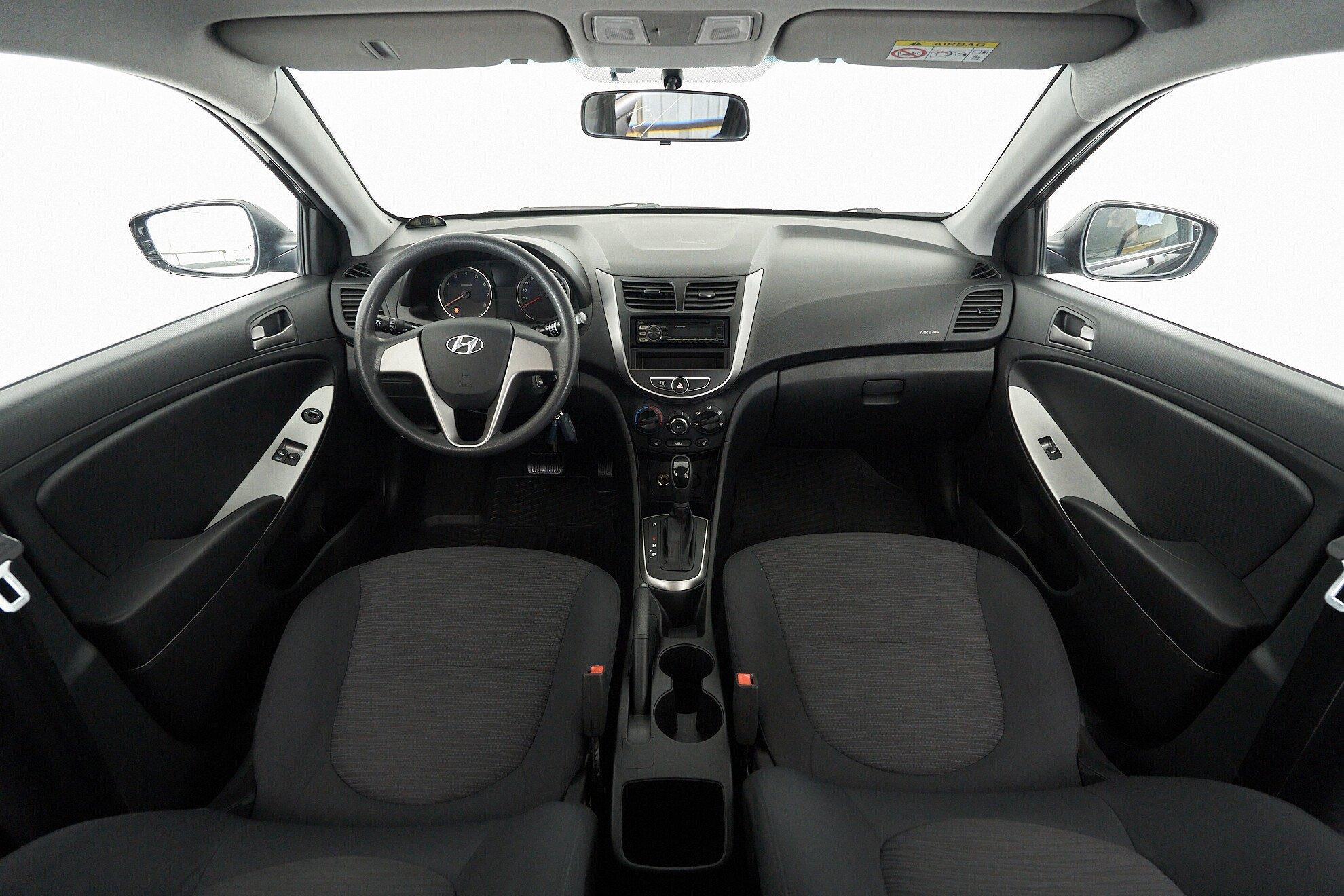 Hyundai Solaris 2016, черный