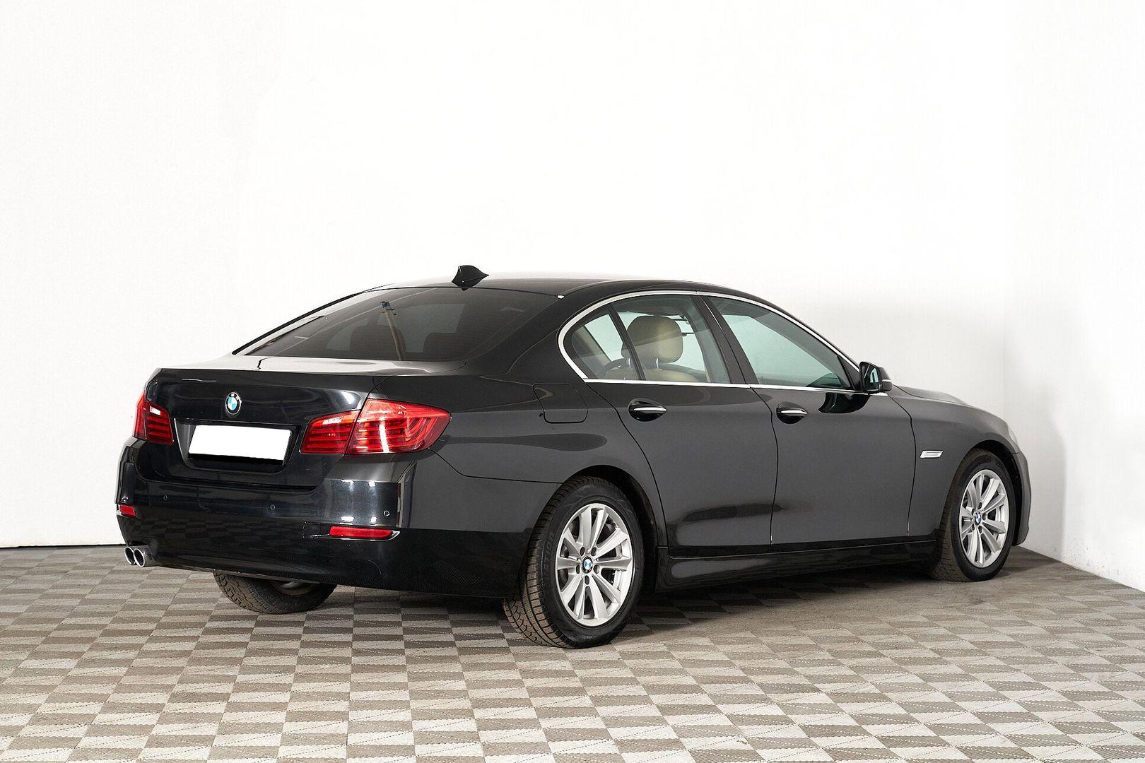 BMW 5 серии 2016, черный