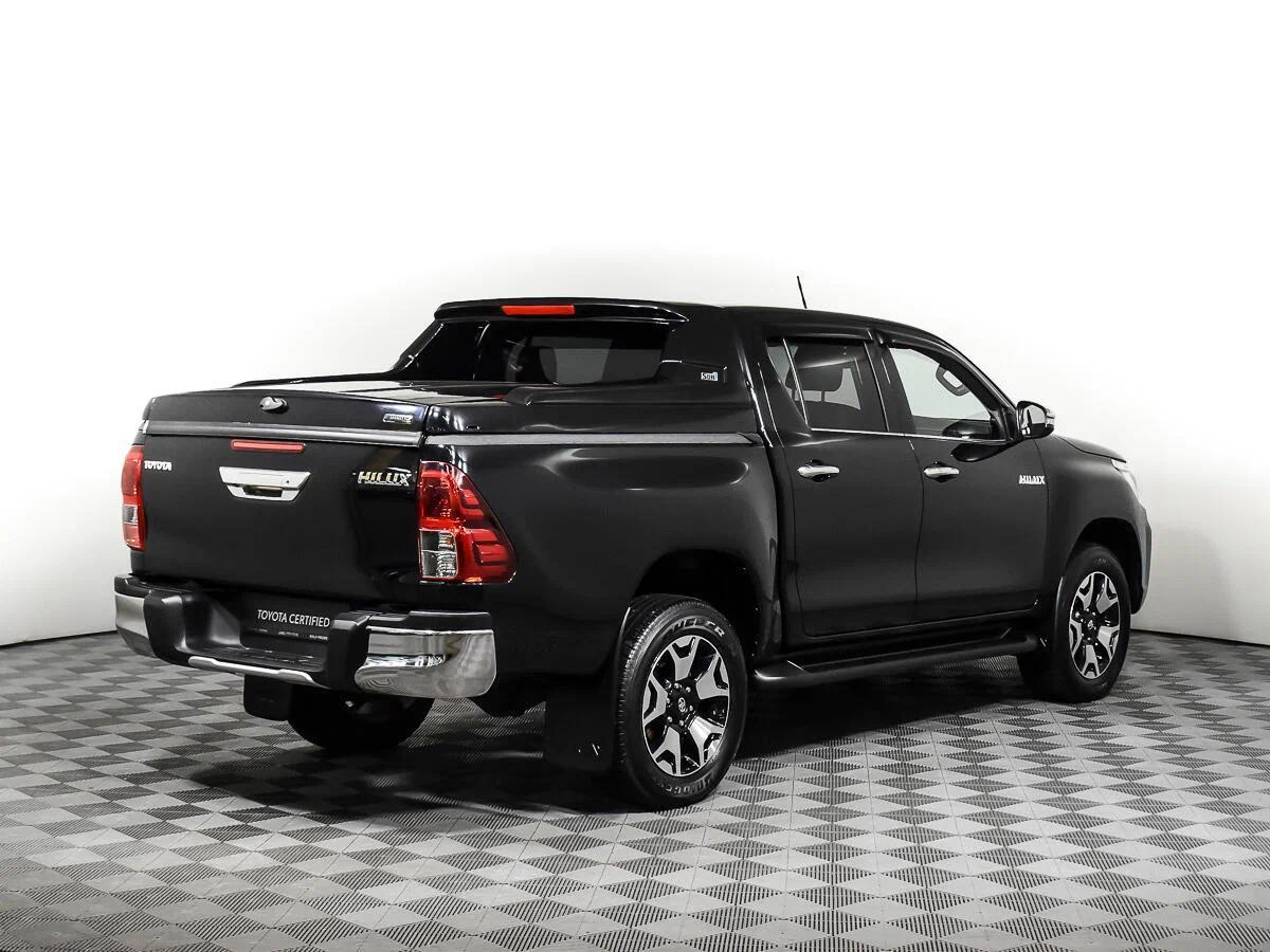 Toyota Hilux 2019, черный
