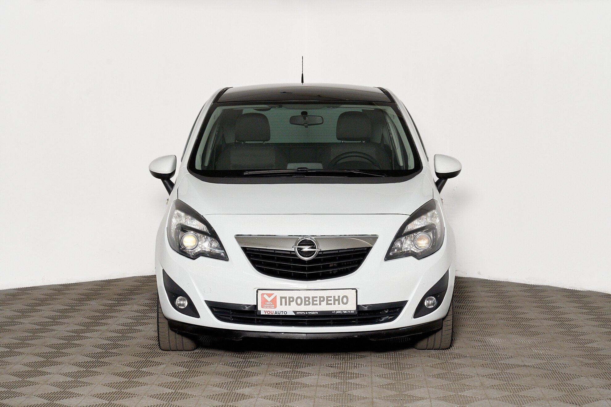 Opel Meriva 2012, белый