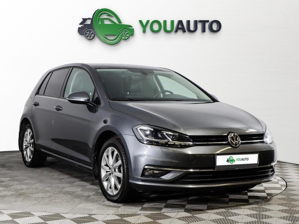 Volkswagen Golf 2018, серый