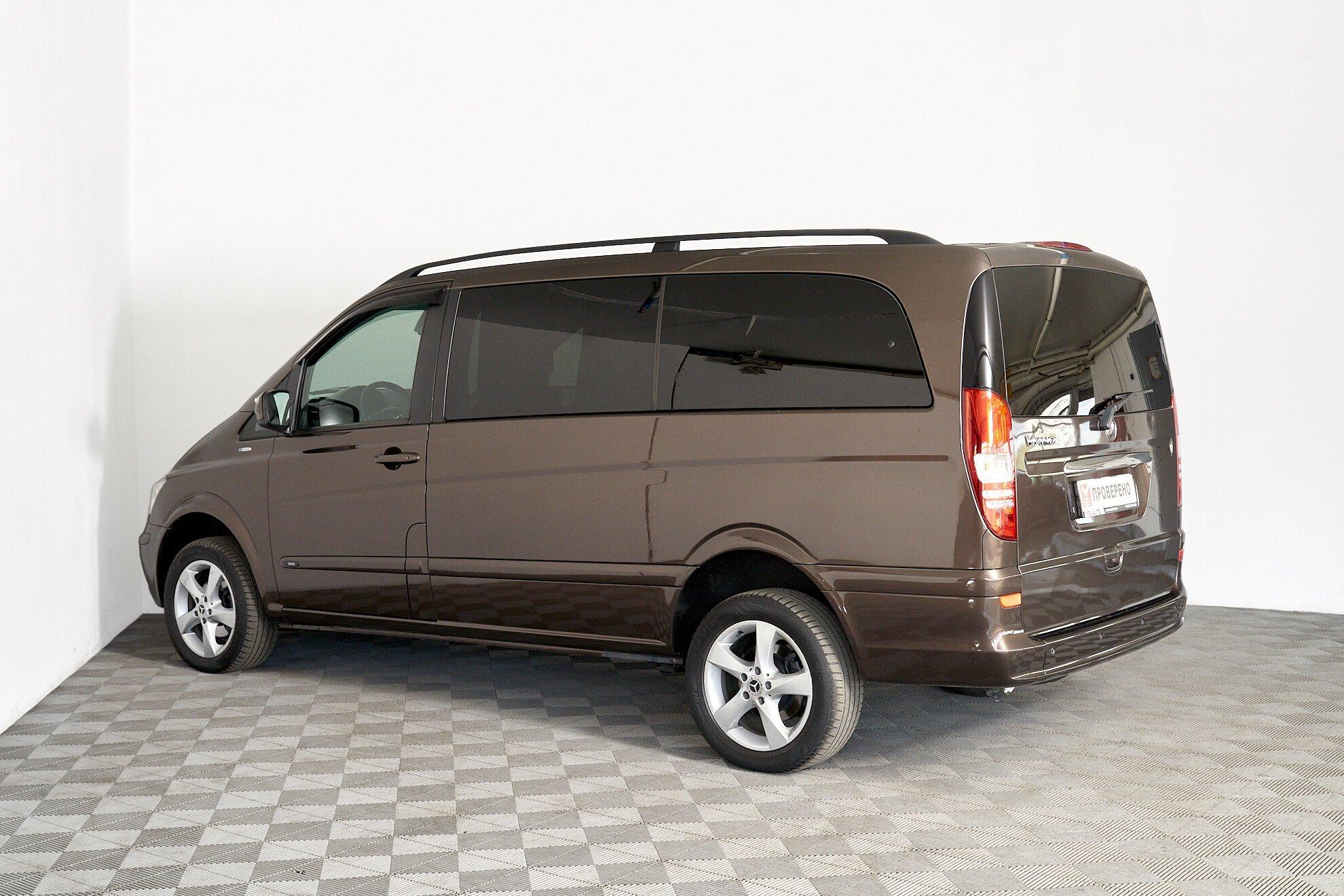 Mercedes-Benz Viano 2012, коричневый