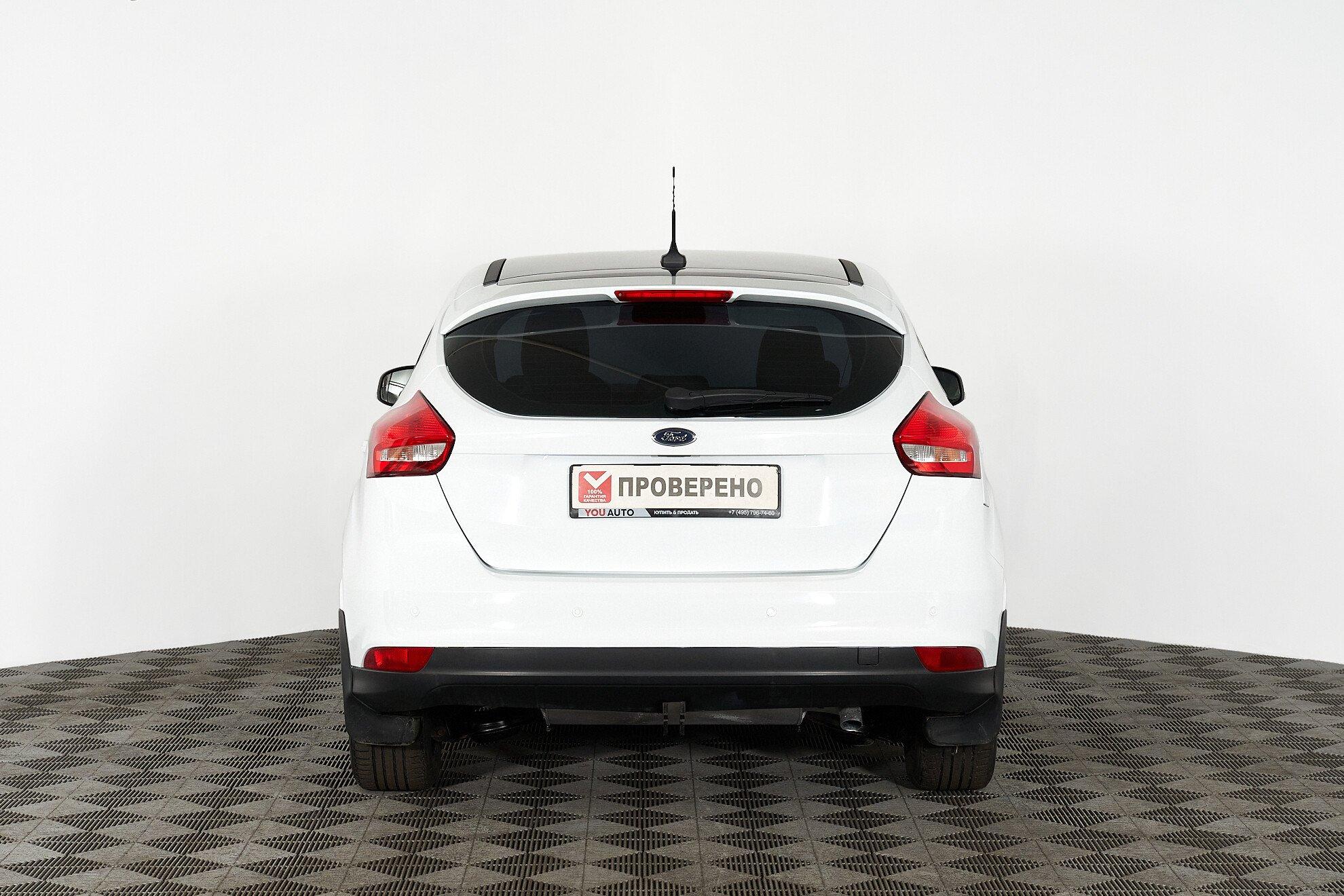 Ford Focus 2018, белый