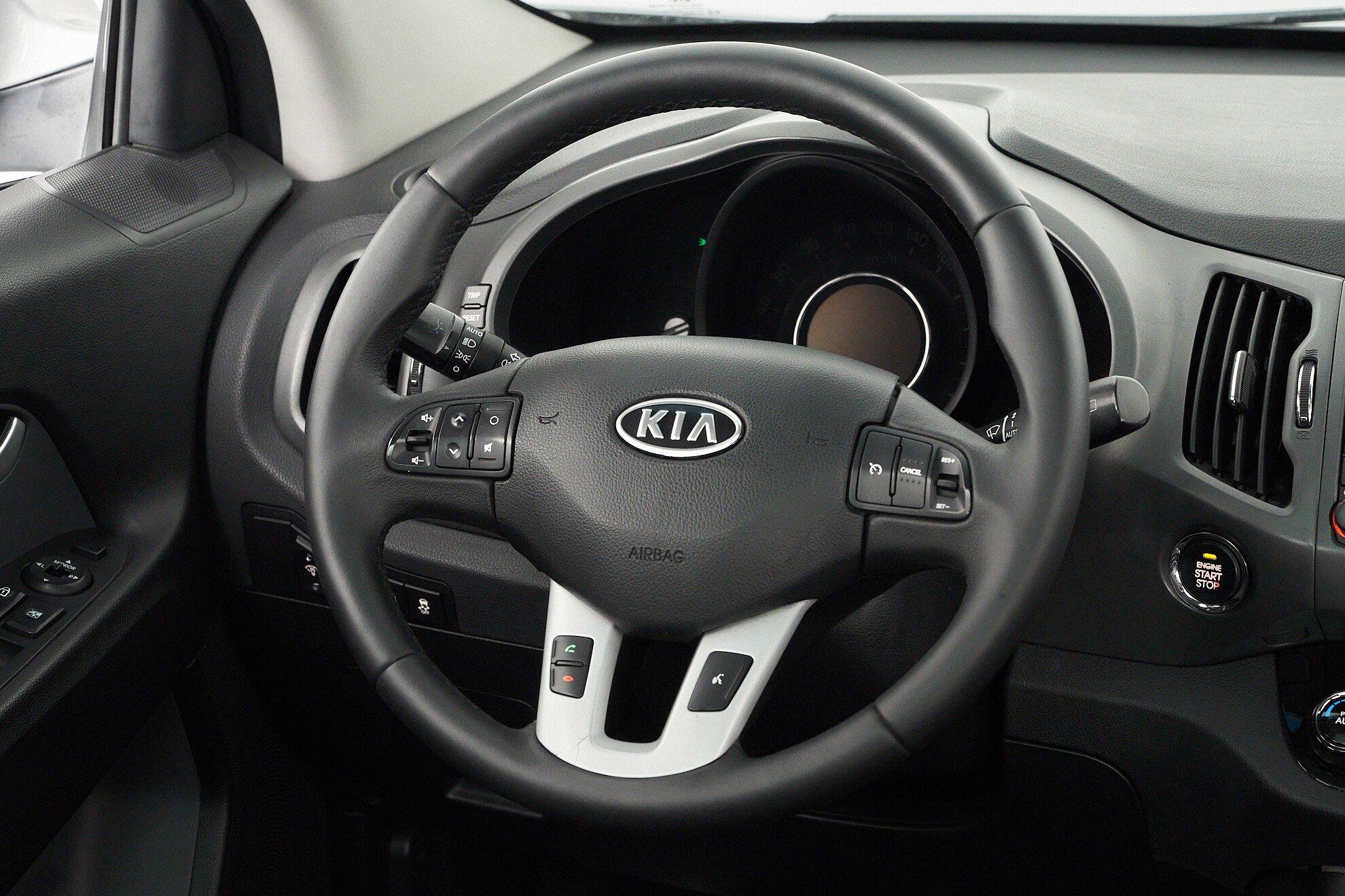 Kia Sportage 2011, серебряный
