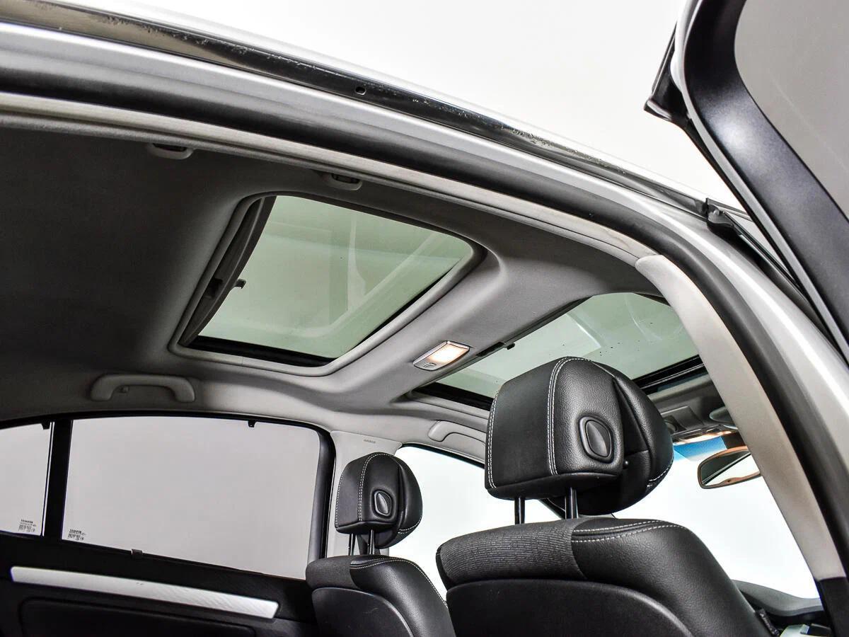 Renault Laguna 2010, серый
