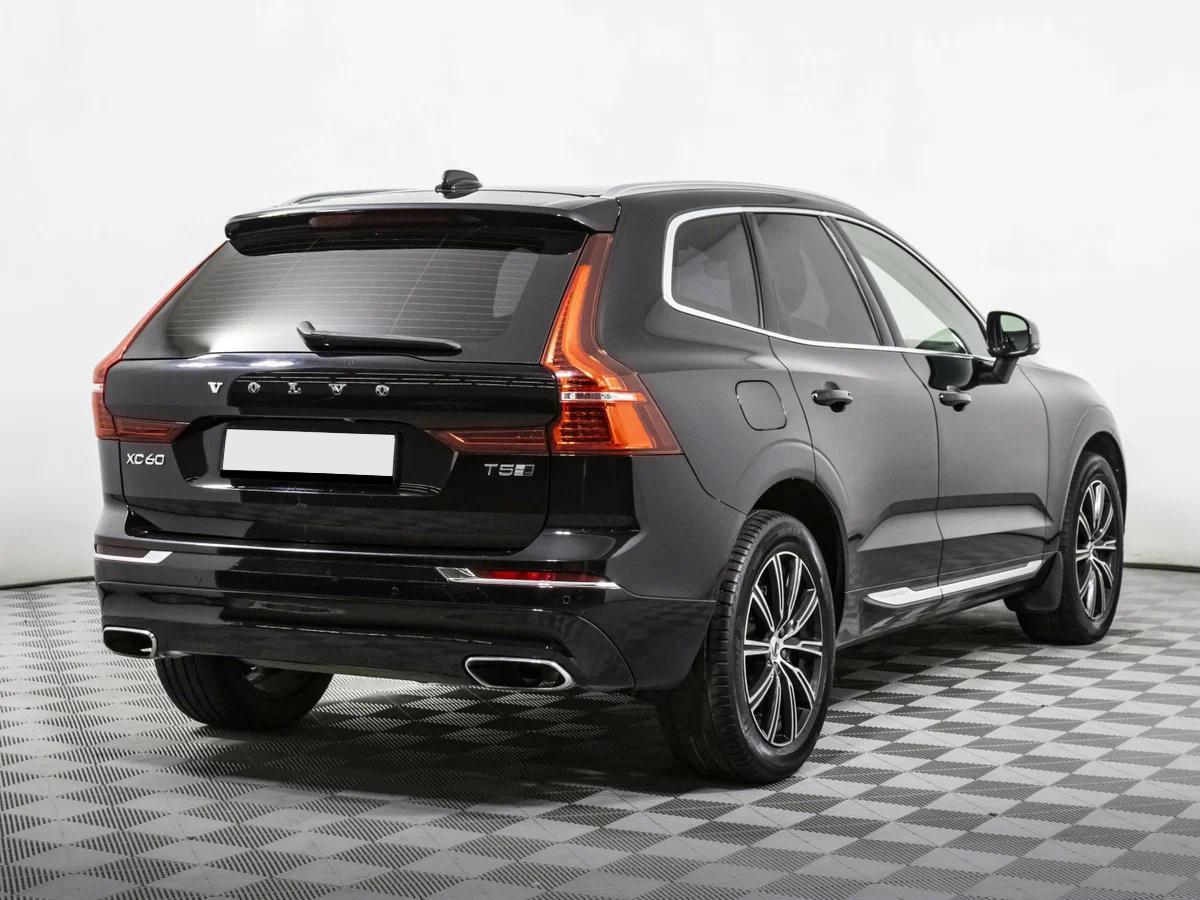 Volvo XC60 2020, черный