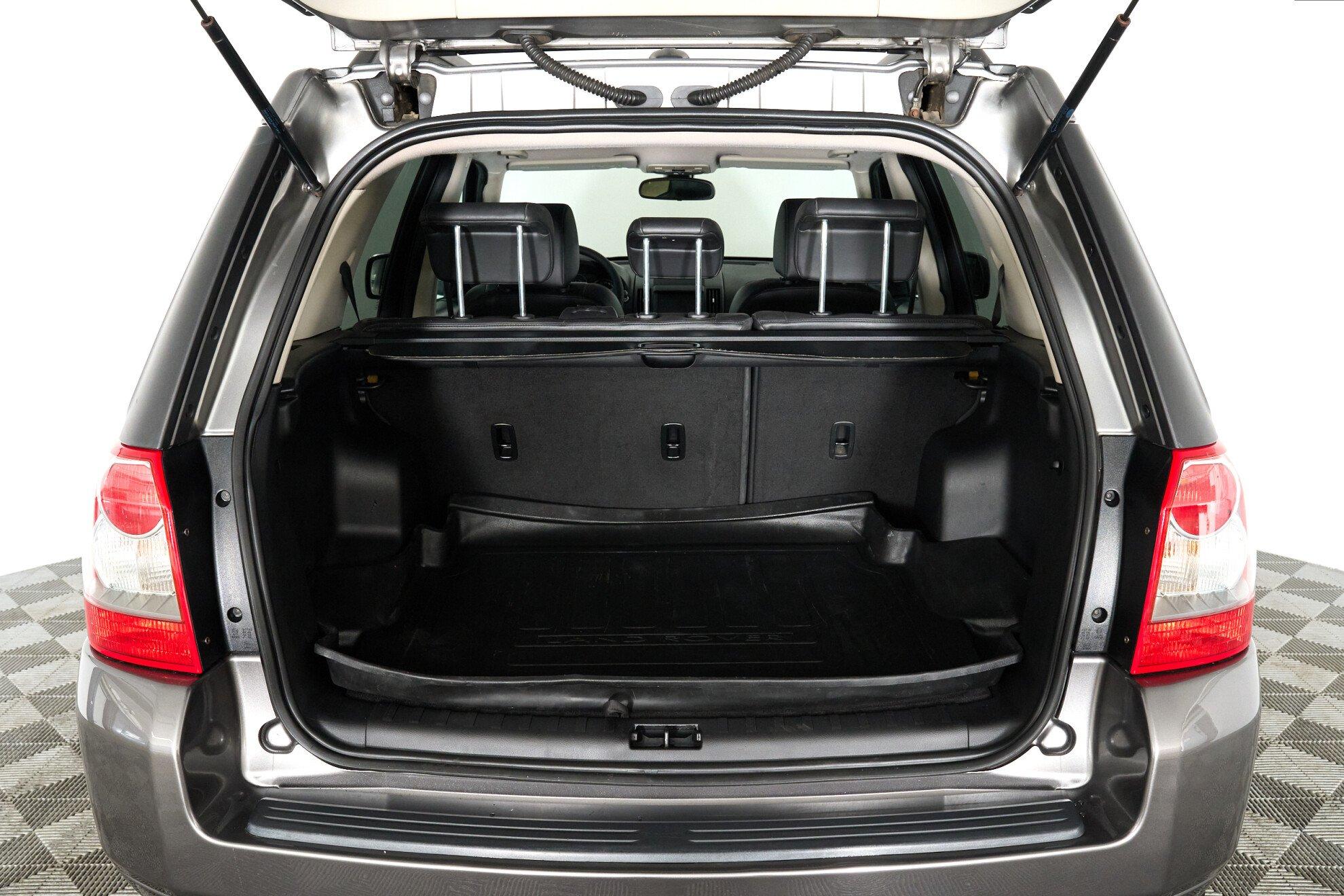 Land Rover Freelander 2009, серый