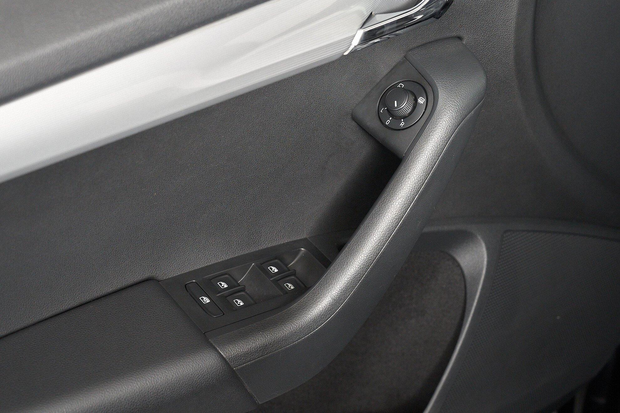 Skoda Octavia 2015, черный