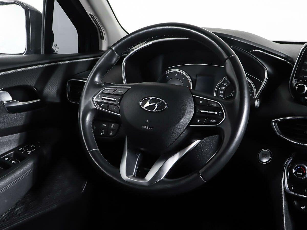 Hyundai Santa Fe 2018, серый