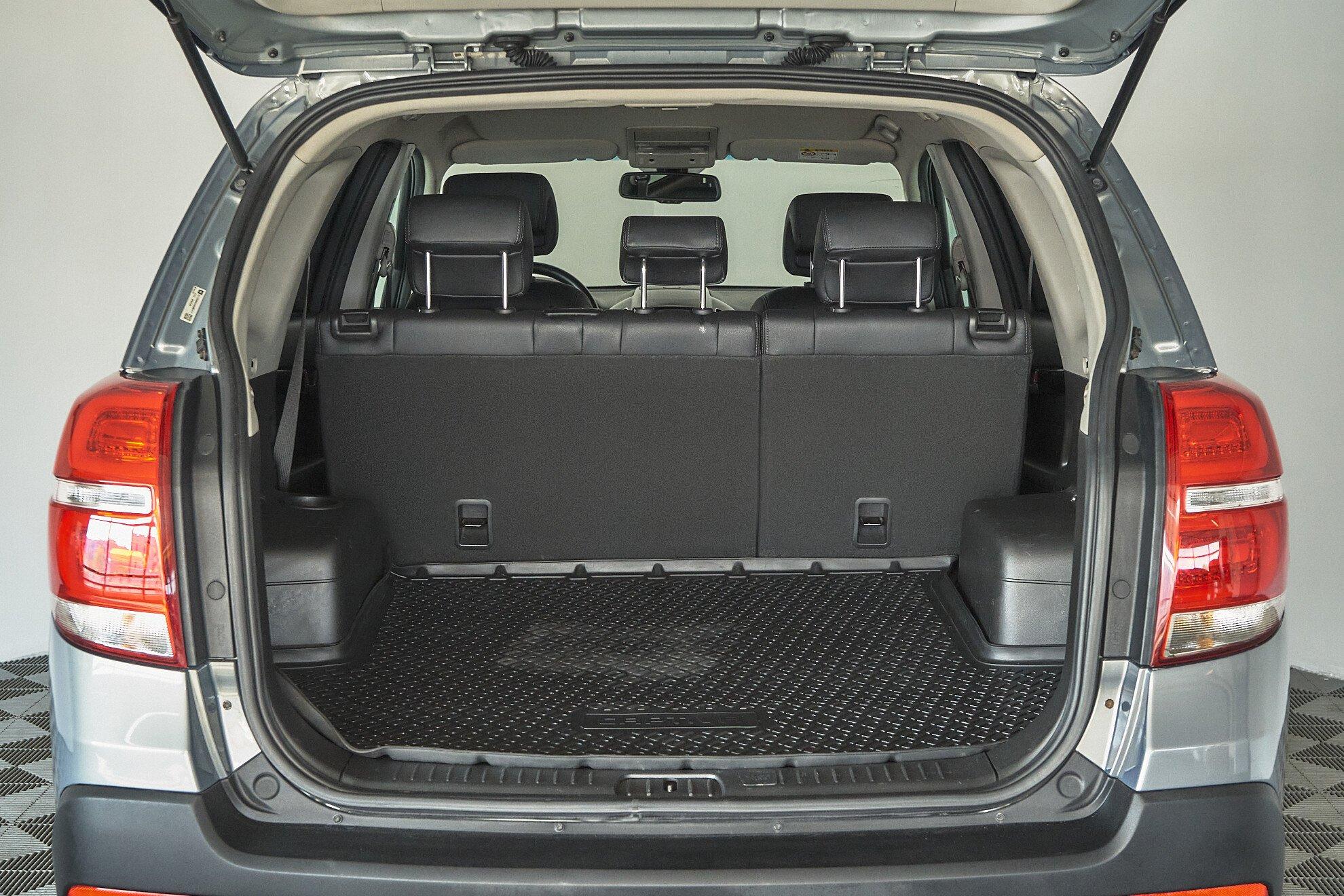 Chevrolet Captiva 2014, серый