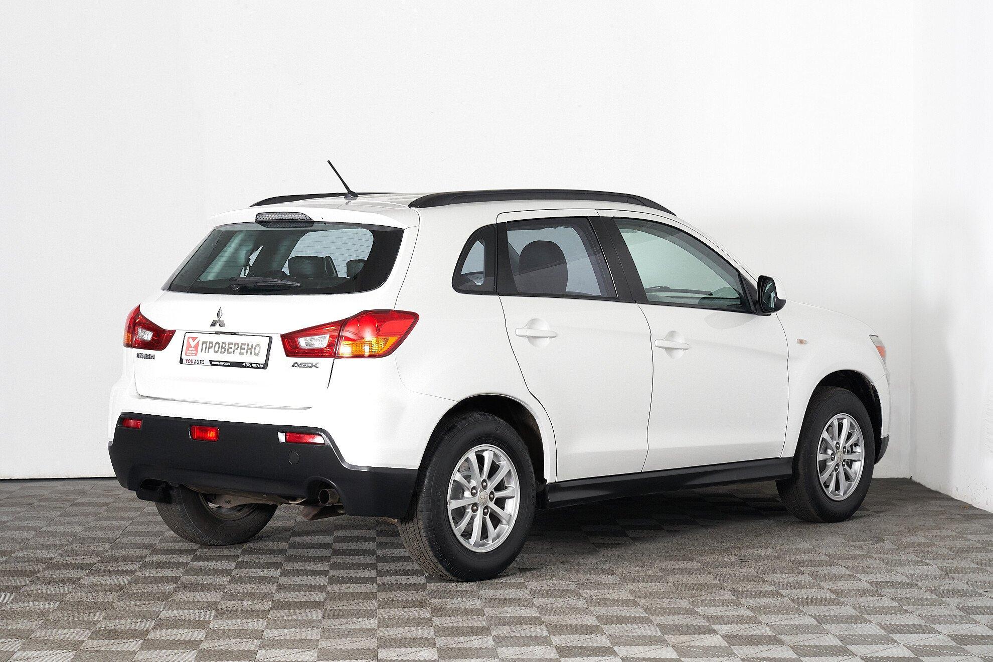 Mitsubishi ASX 2012, белый