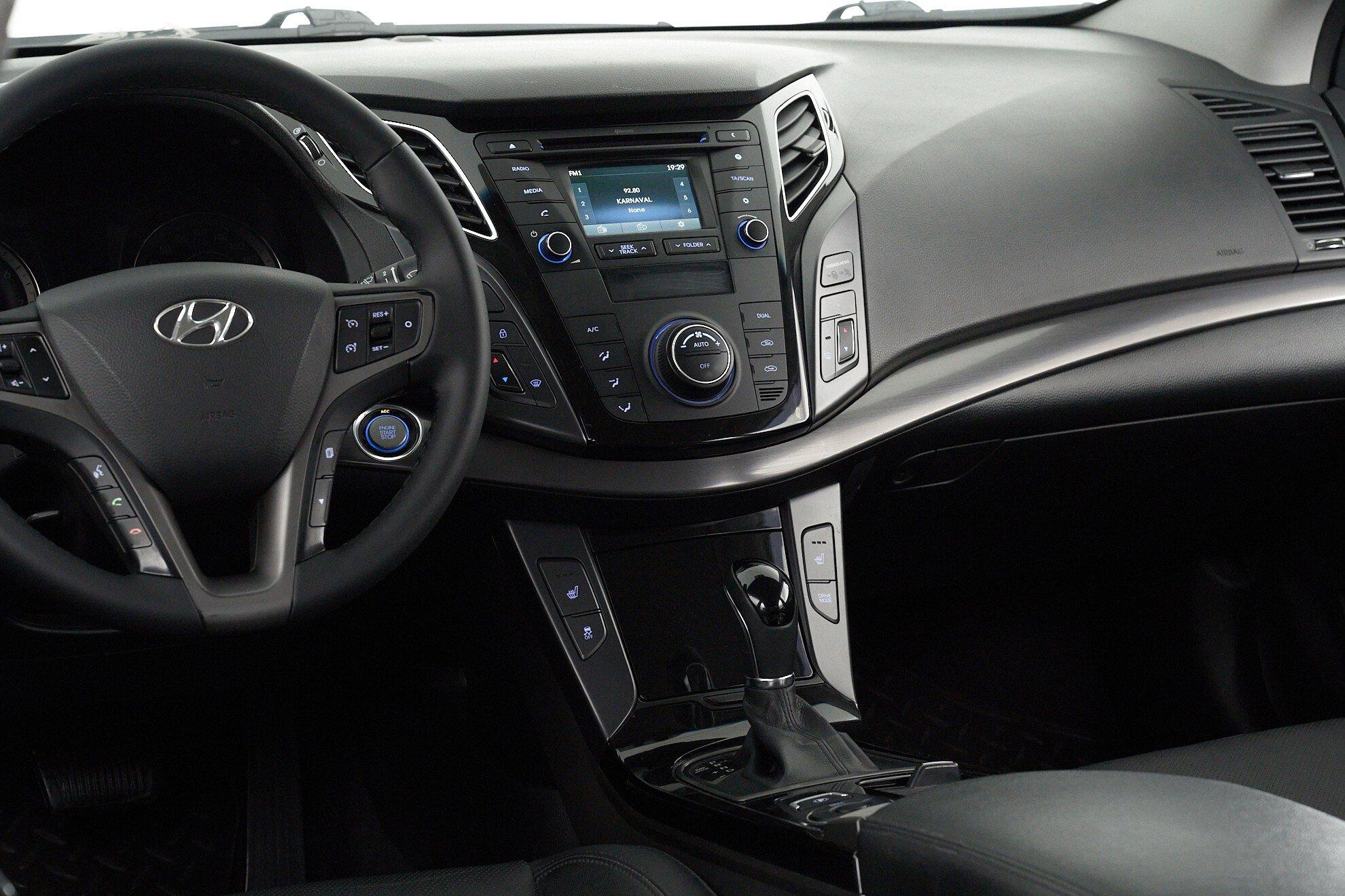 Hyundai i40 2017, серый